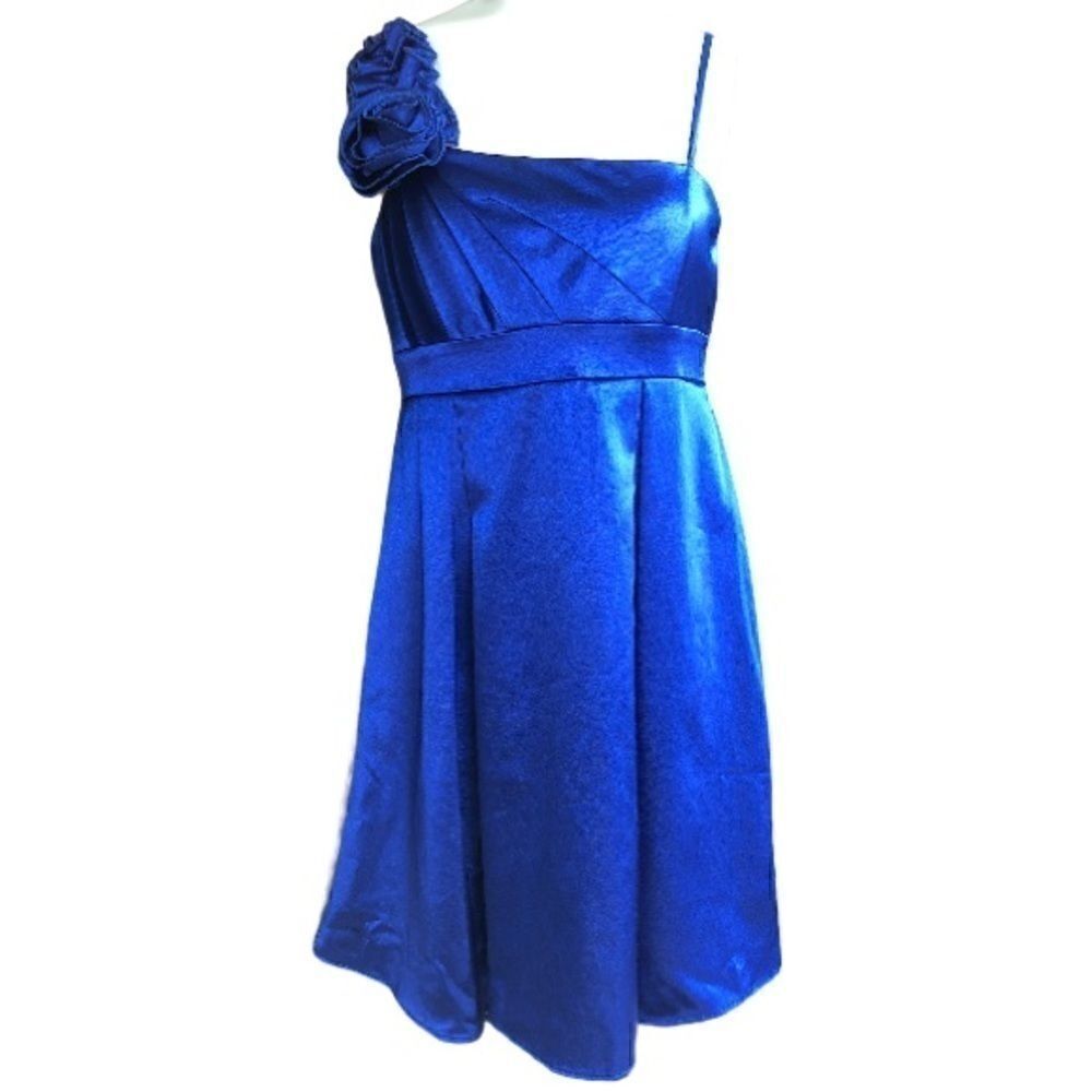 City Triangles size 9 blue cocktail dress